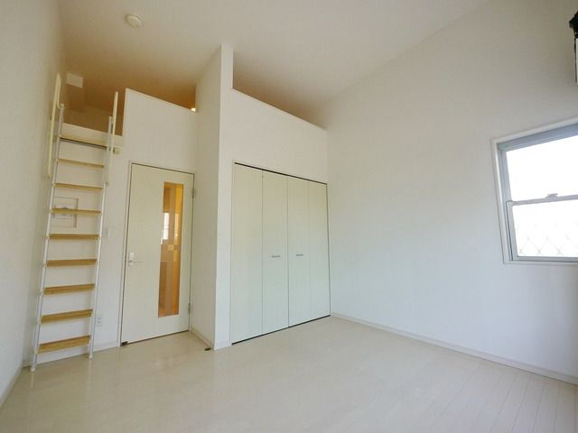 居室・リビング　★2面採光の明るいお部屋です★