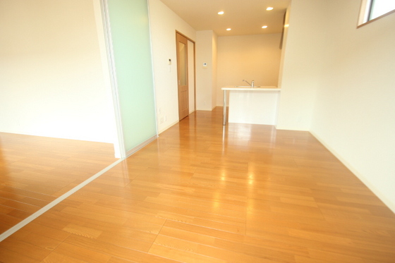 居室・リビング　※別部屋の写真です