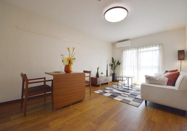 居室・リビング　※別号室参考写真※