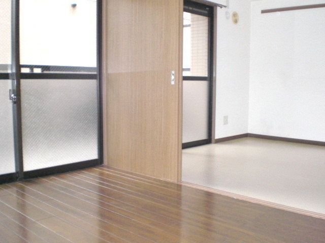 居室・リビング　★フローリング★