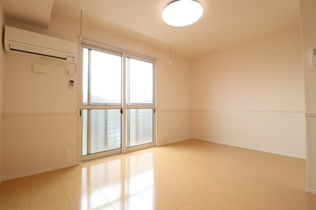 居室・リビング　リビング全景