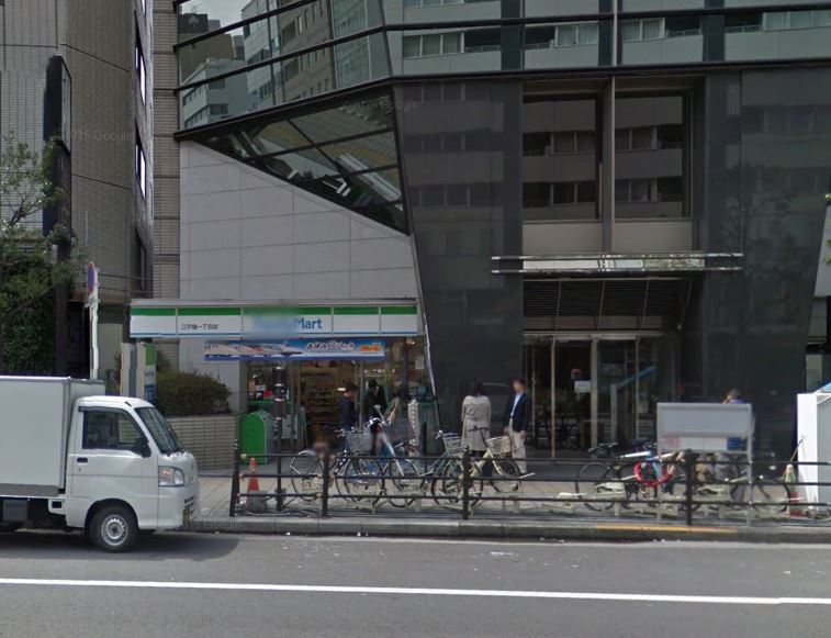 コンビニ　ファミリーマート 江戸堀一丁目店（コンビニ）まで217m