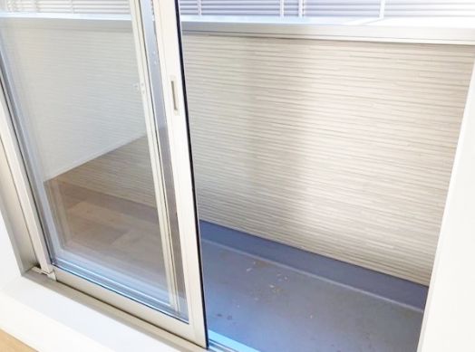 バルコニー　外からの目が気にならないバルコニーで洗濯物が干せます