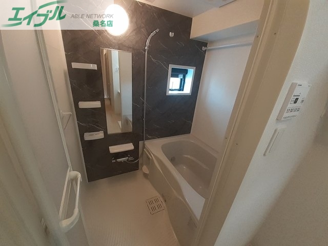 バス・シャワールーム　同型参考写真