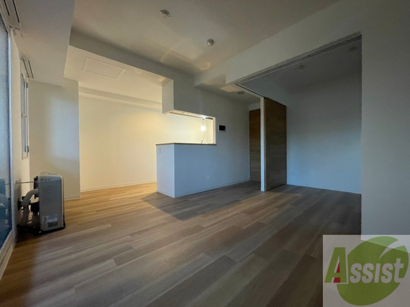 居室・リビング　広くてきれいなリビングです！快適に過ごせそうですね。