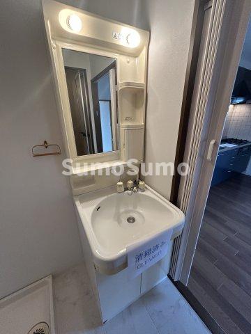 洗面設備　脱衣スペースもあります