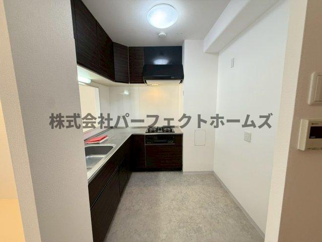 キッチン　コンパクトなキッチンで掃除もラクラク