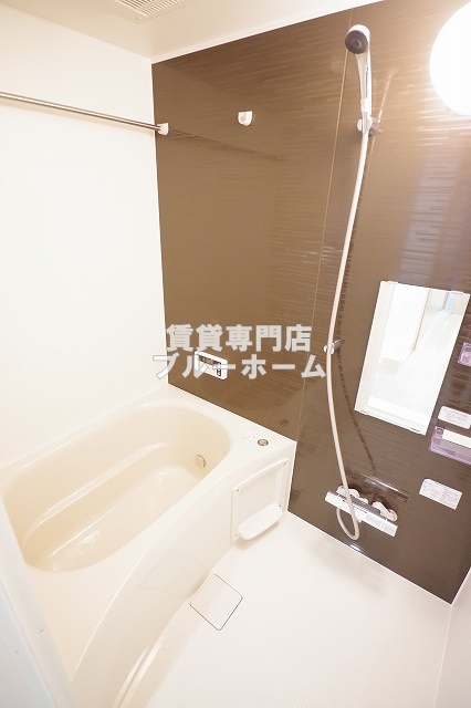 バス・シャワールーム　きれいな浴室です！