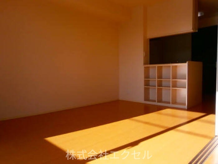 居室・リビング　広々としたリビングです。