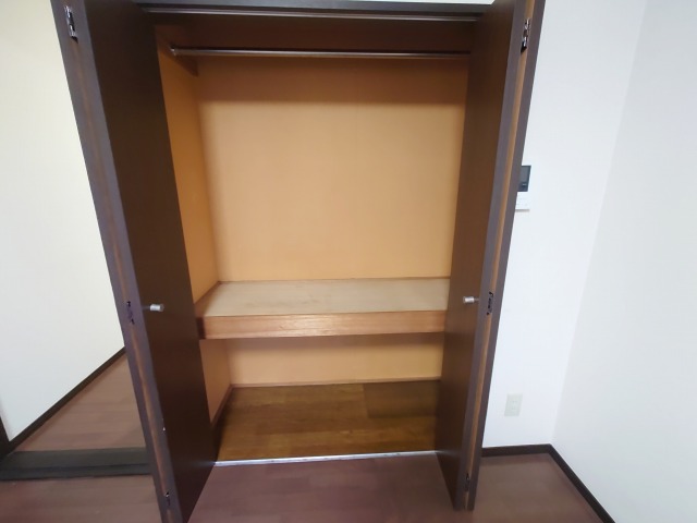 収納　ワイドクローゼット