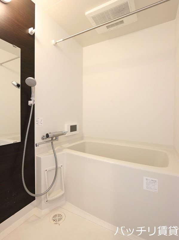 バス・シャワールーム　画像は同シリーズ参考画像の為、現況を優先いたします。