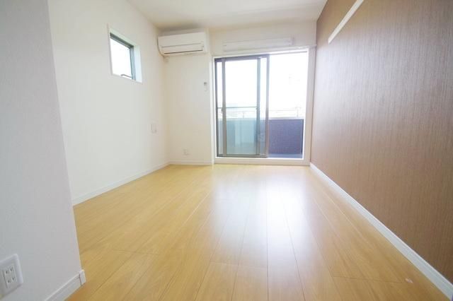 居室・リビング　★タウンハウジング稲田堤店までお問い合わせください★