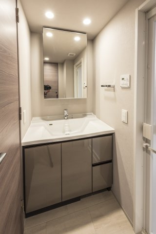 洗面設備　人気の独立洗面台♪