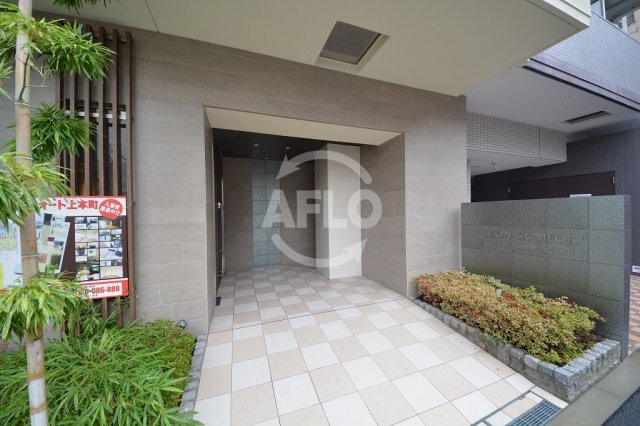 エントランス　レオンコンフォート上本町　エントランス