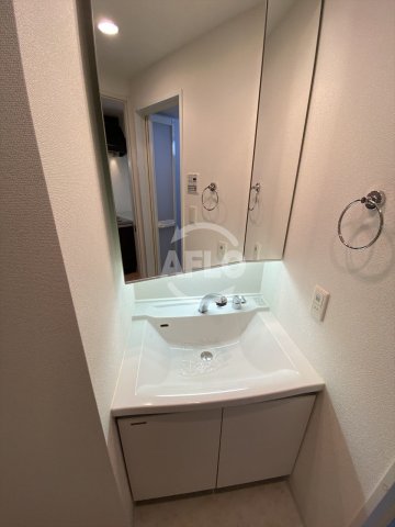 洗面設備　レオンコンフォート上本町　洗面化粧台