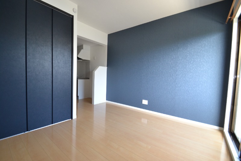 居室・リビング　明るい洋室