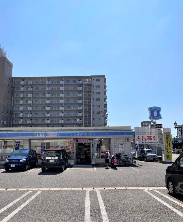 コンビニ　ローソン上熊本1丁目店（コンビニ）まで491m