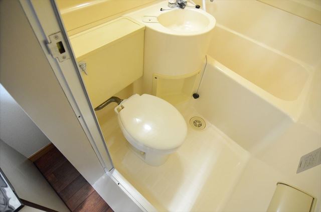 トイレ　トイレ