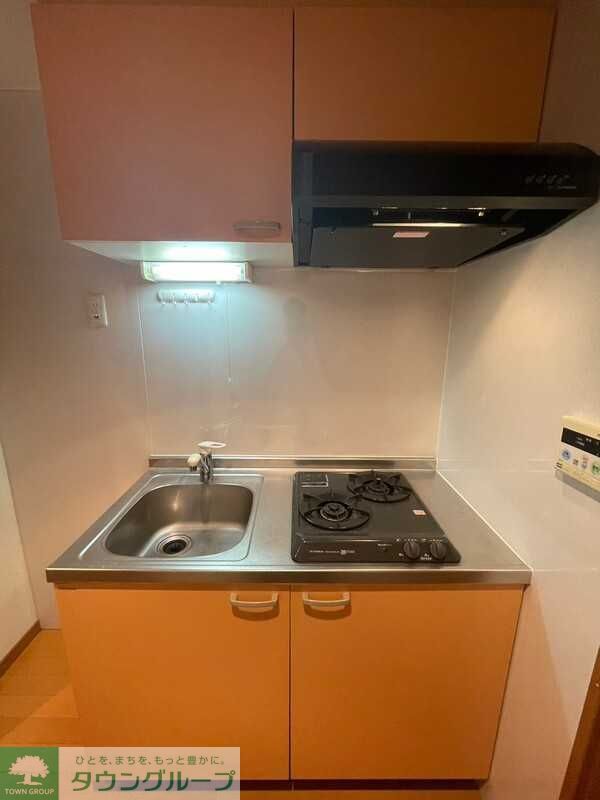 キッチン　同物件別部屋写真