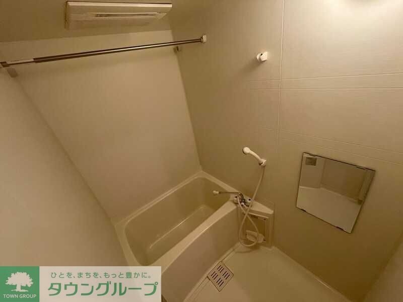 バス・シャワールーム　同物件別部屋写真