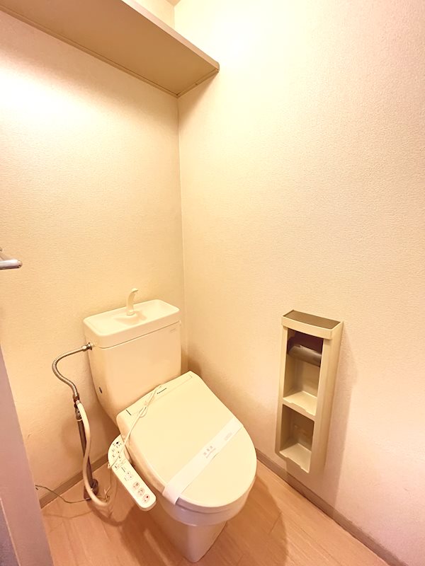 トイレ　別号室参照画像です。