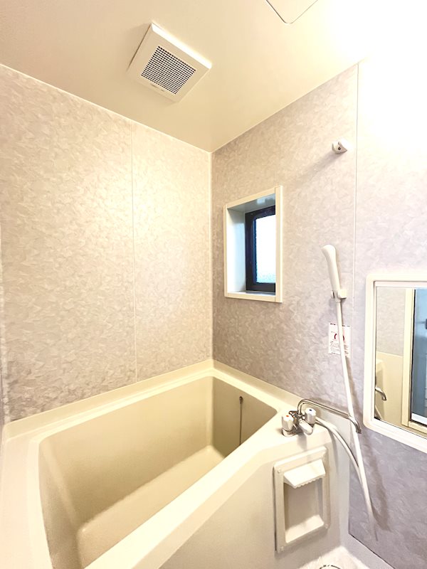 バス・シャワールーム　別号室参照画像です。