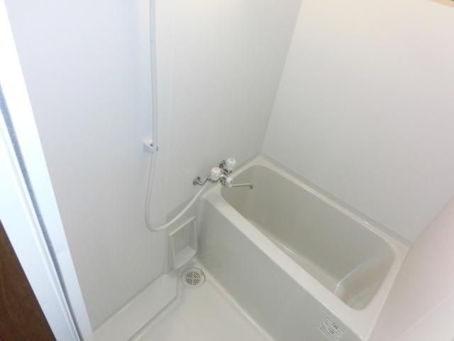 バス・シャワールーム　きれいな浴室です