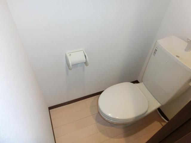 トイレ　きれいなトイレです