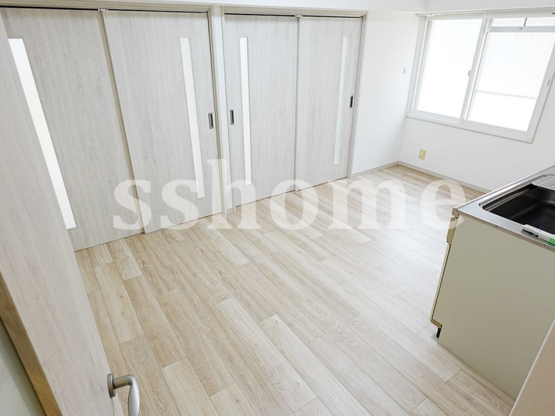 居室・リビング　綺麗な室内