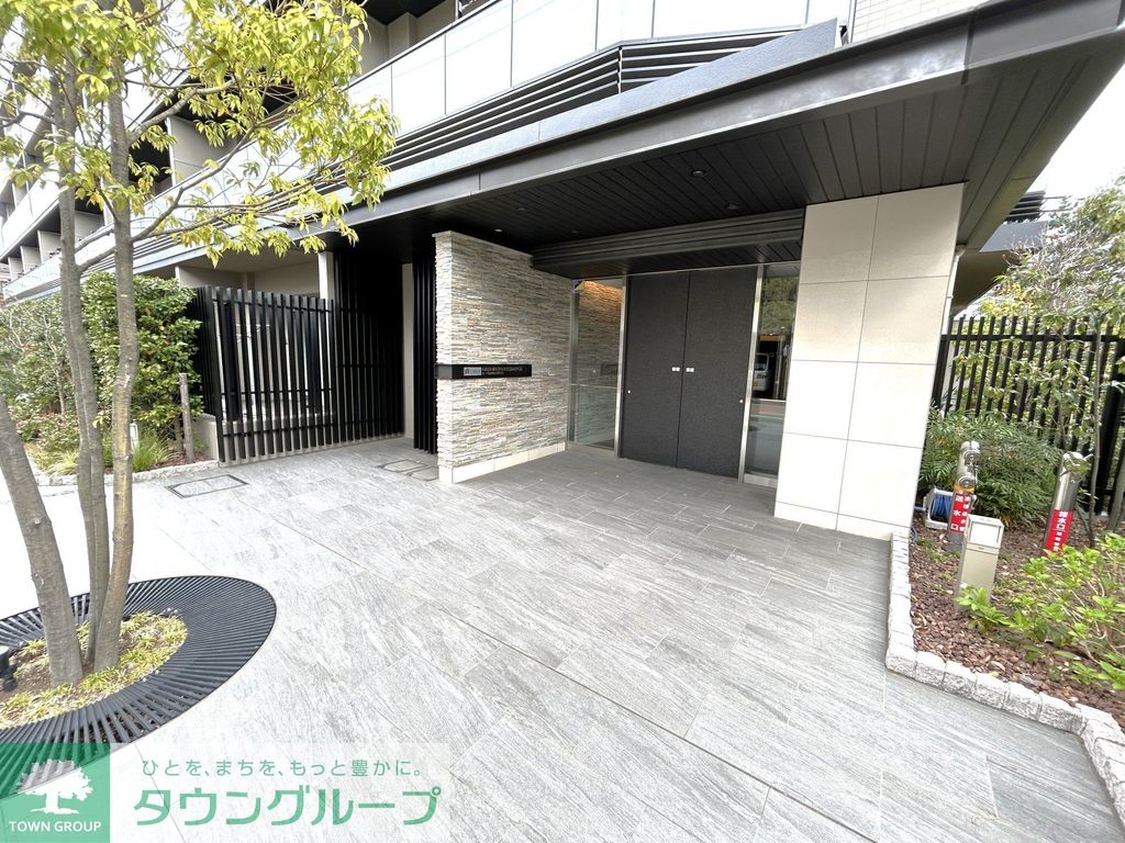 エントランス　エントランス