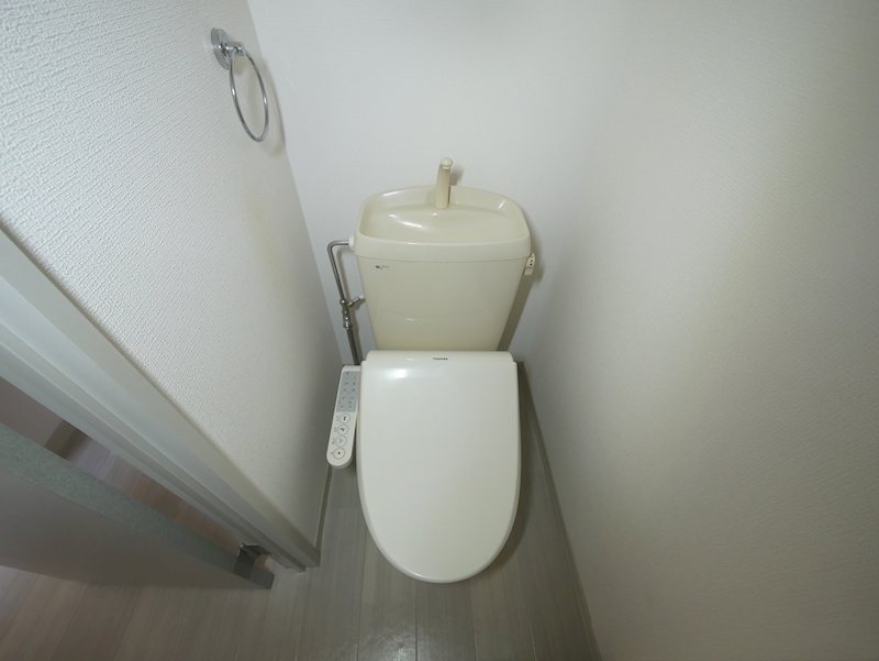 トイレ　ウォシュレット