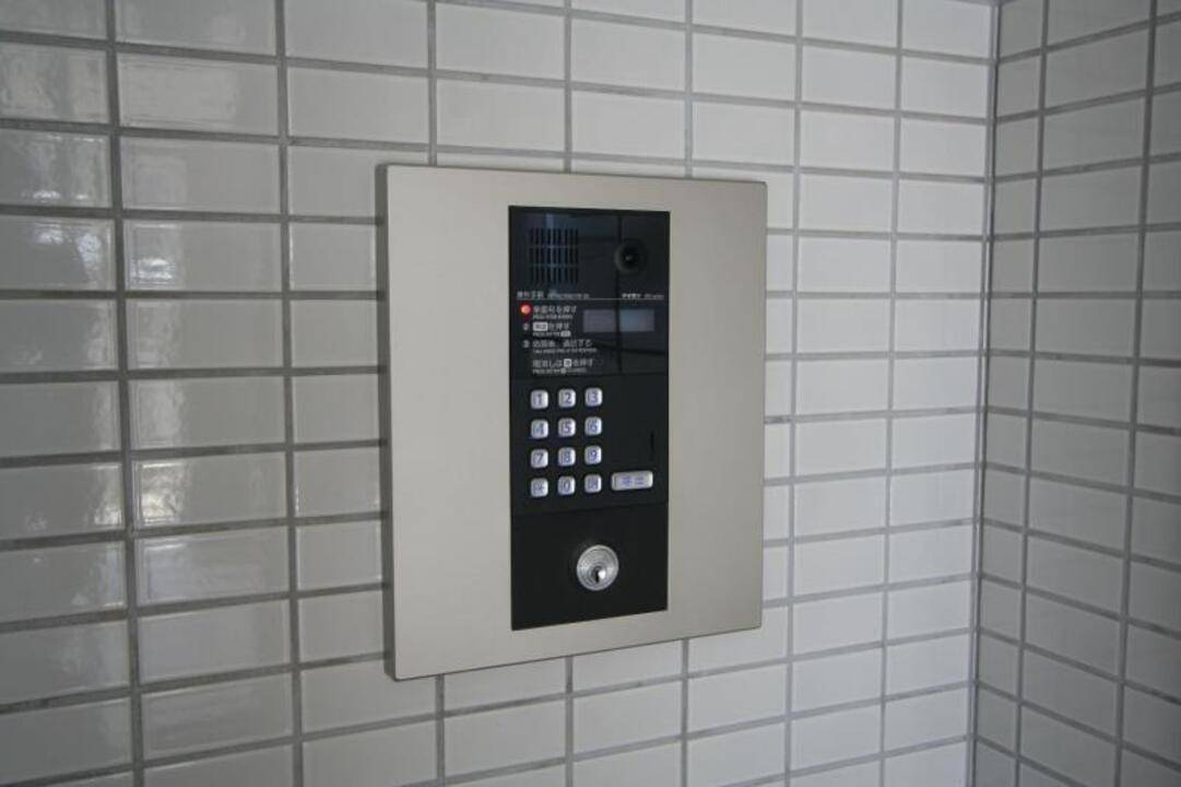 エントランス　オートロック