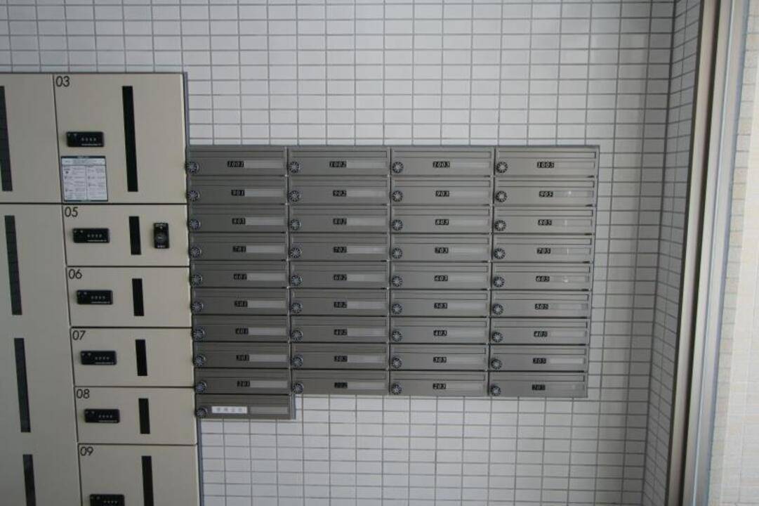 ロビー　メールBOX