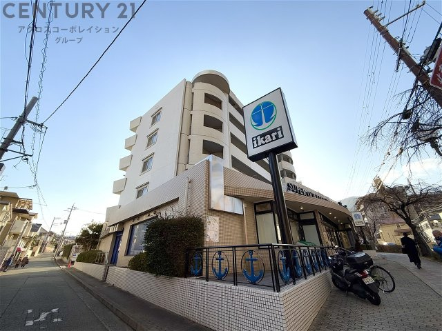 建物外観　オートロック付きで安心！宅配BOX付きで便利！