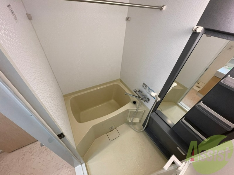 バス・シャワールーム　お風呂です。ゆっくりお風呂につかるのも体に良いですね～