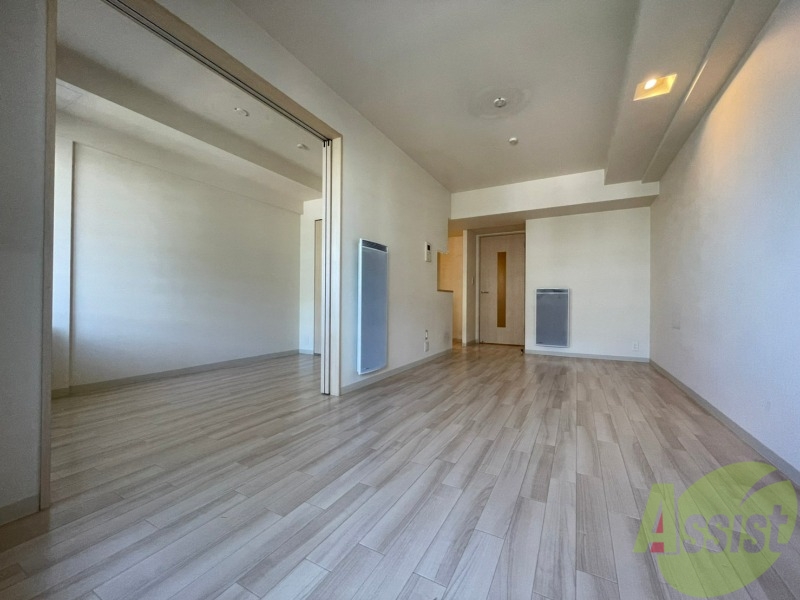 居室・リビング　広くてキレイなお部屋が広がっていて、充実した生活が送れそう。