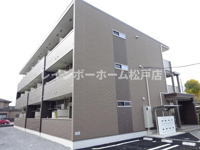 建物外観　落ち着いた雰囲気の外観です