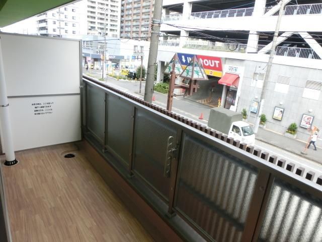 その他設備　バス停目の前
