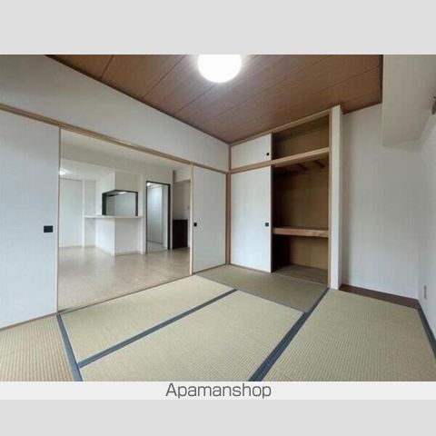 オリンピア南9条マンションの内装写真