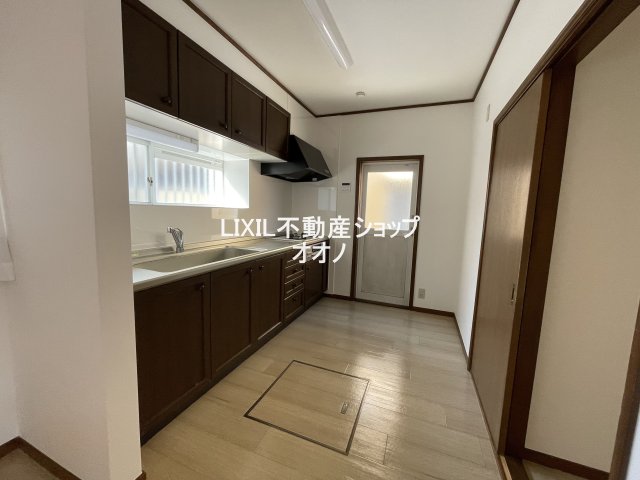 加須市割目貸家のキッチン写真