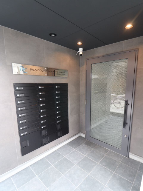 エントランス　宅配BOX・メールBOX