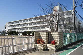 小学校　妻鹿小学校（小学校）まで2034m