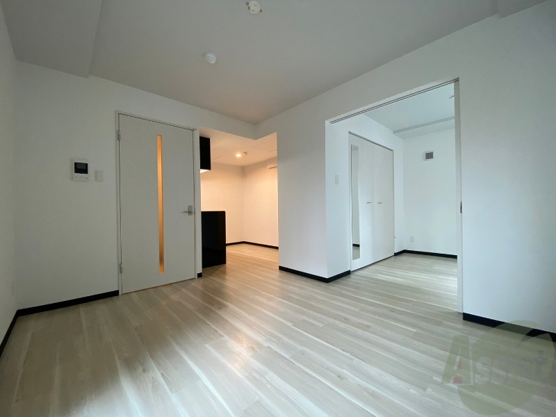 居室・リビング　広くてキレイなお部屋が広がっていて、充実した生活が送れそう。