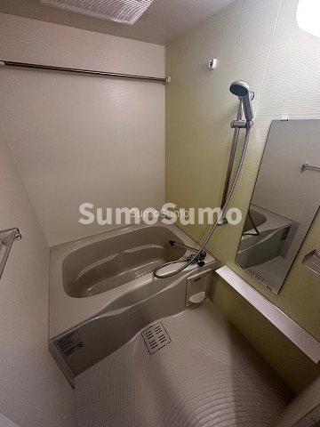 バス・シャワールーム　お風呂で日々の疲れを落としましょう