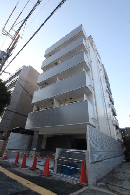 建物外観　建設中