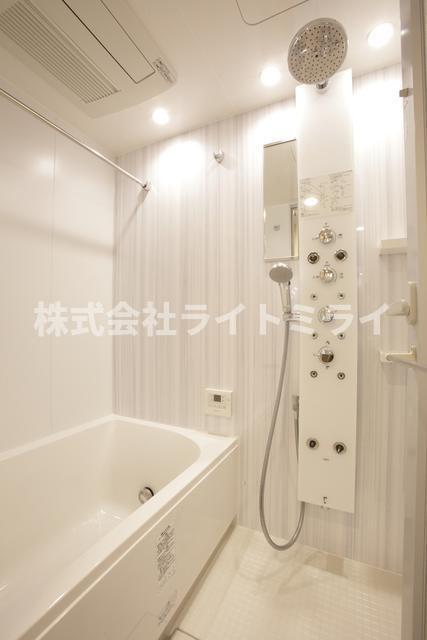 バス・シャワールーム　?