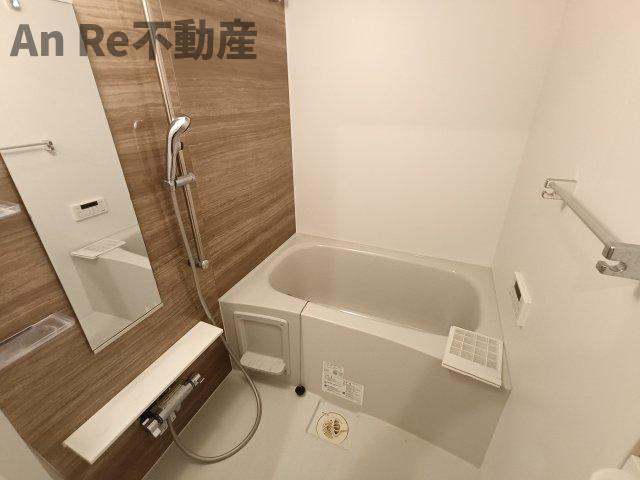 バス・シャワールーム　別部屋イメージ写真