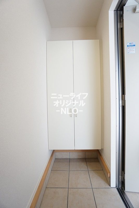 玄関　シューズボックス付なので玄関周りがスッキリとします☆