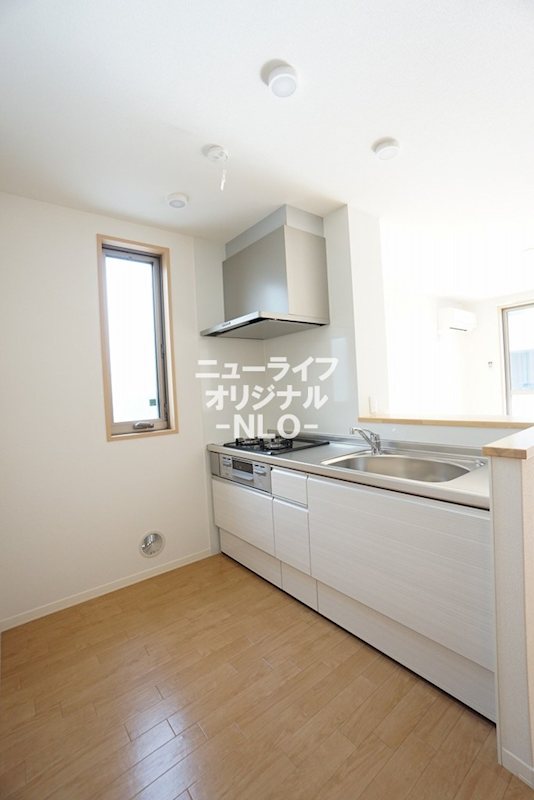キッチン　3口グリル付きコンロキッチンで幅広いお料理を楽しめます☆