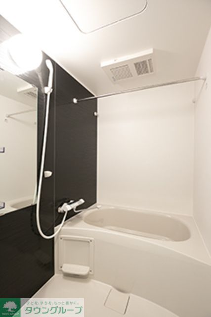 バス・シャワールーム　※写真は同タイプ住戸です。